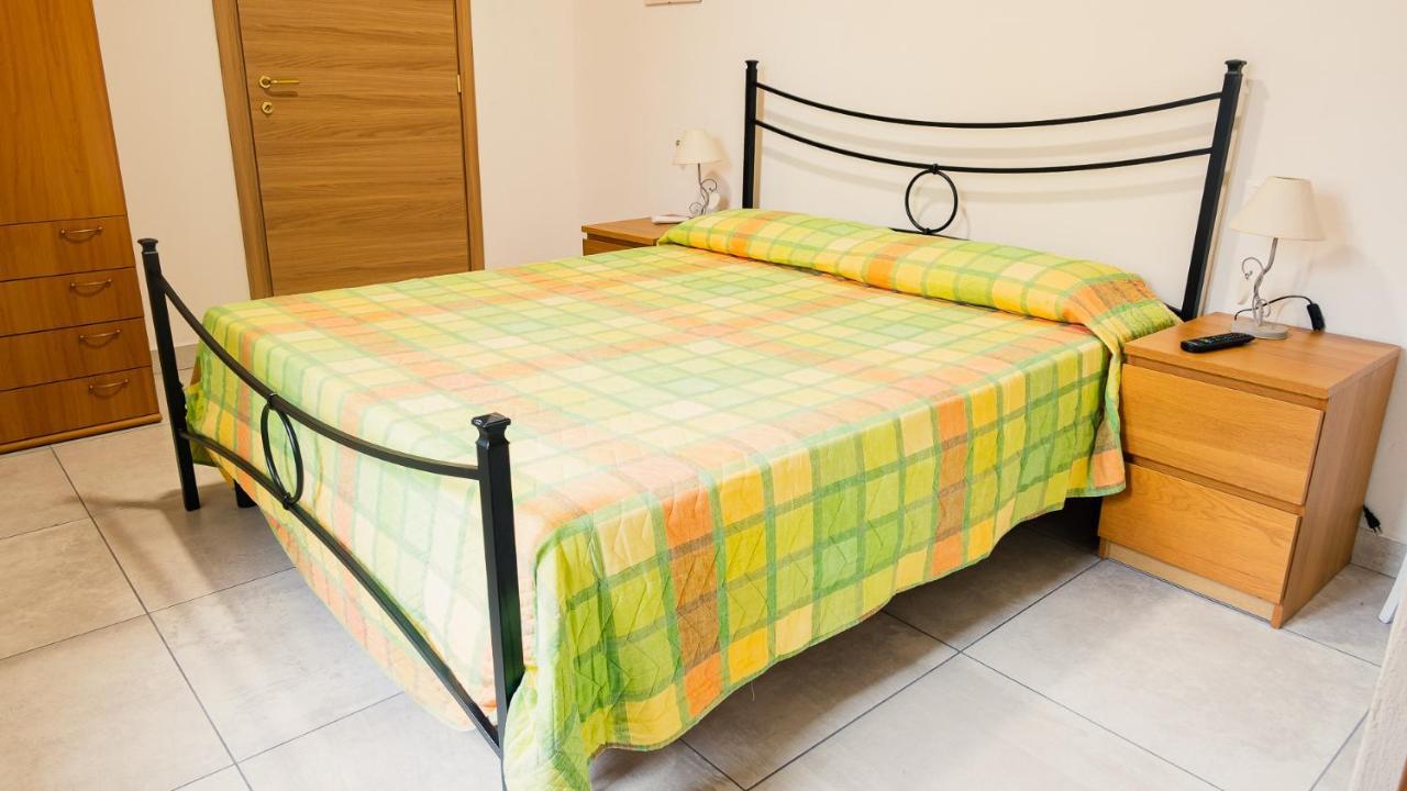La Casa Di Nonna Agnese - Italian Homing Appartement Padenghe sul Garda Buitenkant foto