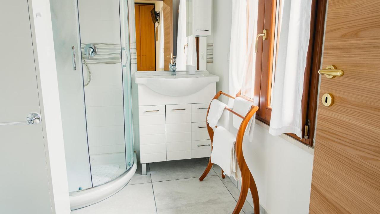 La Casa Di Nonna Agnese - Italian Homing Appartement Padenghe sul Garda Buitenkant foto