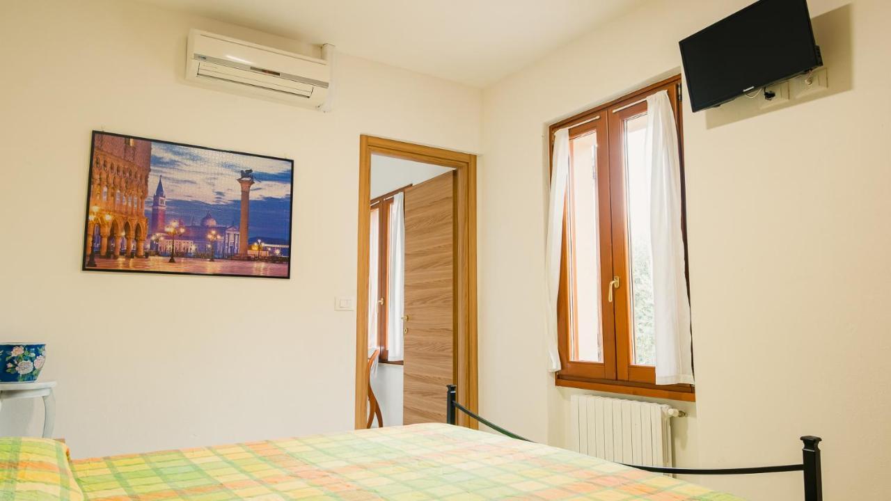 La Casa Di Nonna Agnese - Italian Homing Appartement Padenghe sul Garda Buitenkant foto